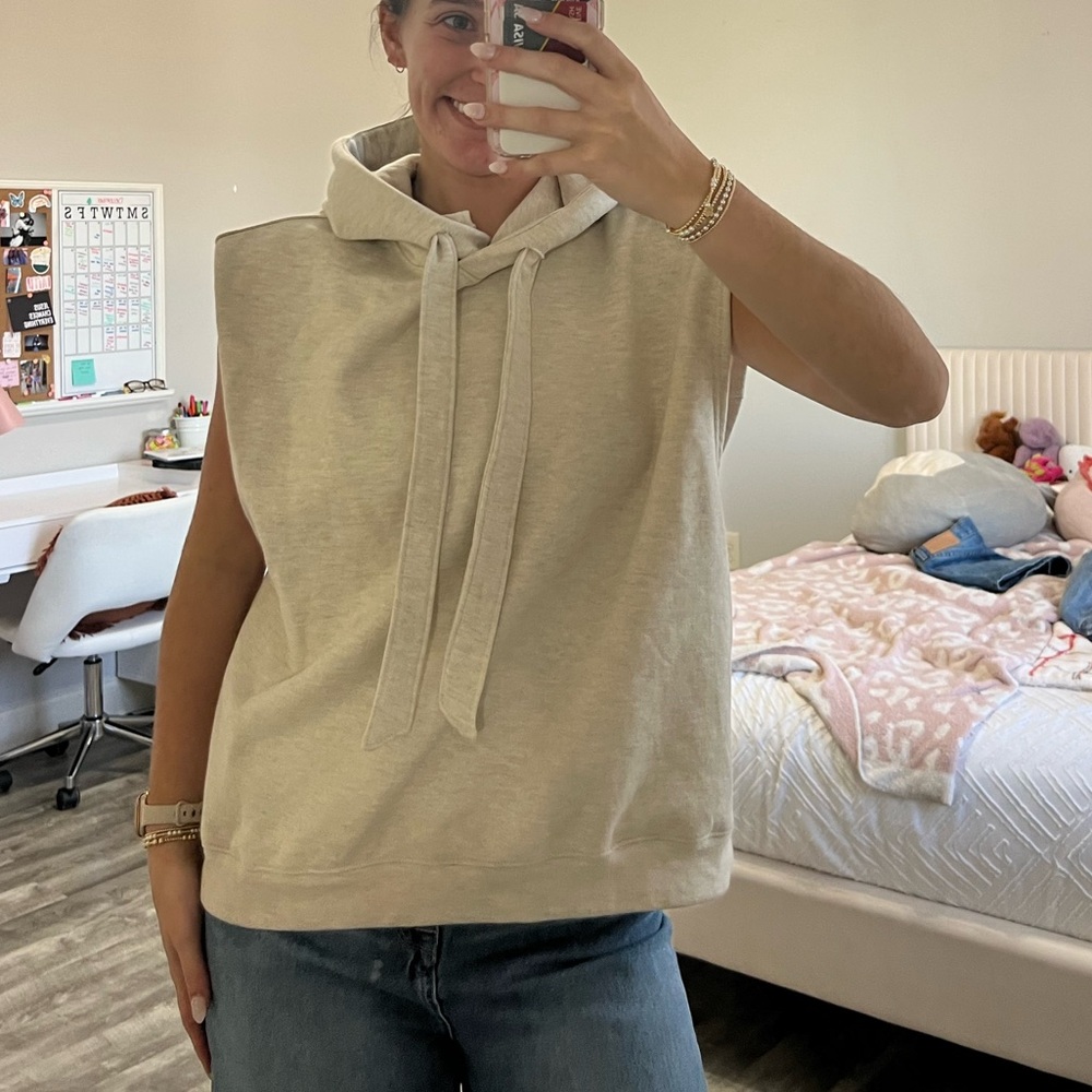 FP Movement Shortsleeve hoodie